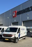 To Renault Master E-Tech fra Renault Trucks