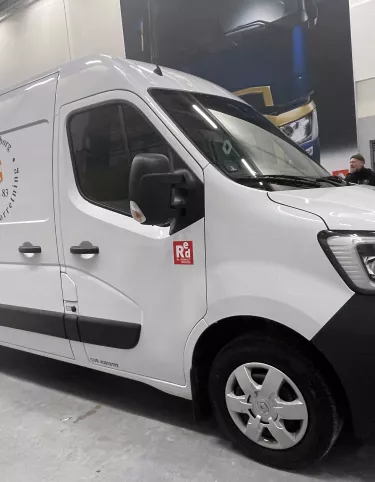 Ny elektrisk Renault Master til Fredensborg Vognmandsforretning