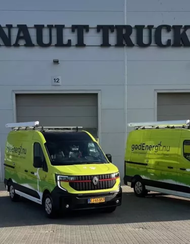 GGodEnergi A/S modtog forleden de første 2 ud af 6 nye Renault Master E-Tech.
